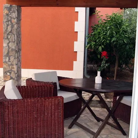 Apartment Dalmacija *
